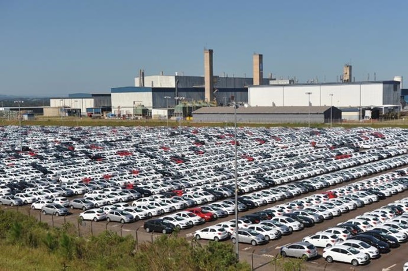 Ir para  <p>O vazamento de um produto qu&iacute;mico em uma empresa terceirizada da General Motors (GM), ocorrido no final da madrugada desta segunda-feira, causou intoxica&ccedil;&atilde;o em 14 funcion&aacute;rios em...